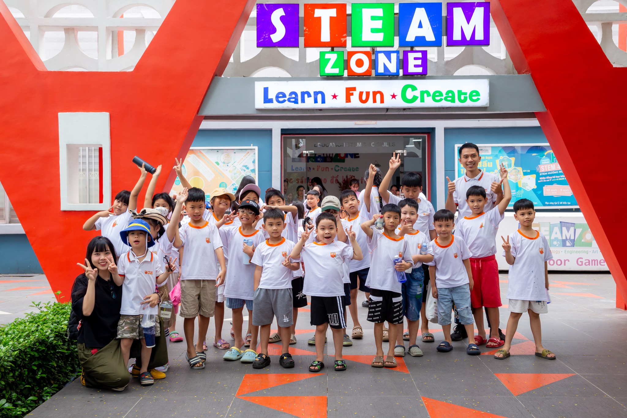 Trung tâm Anh ngữ Kiddo Việt Nam tham gia ngoại khóa STEAMCamp tại STEAMZone